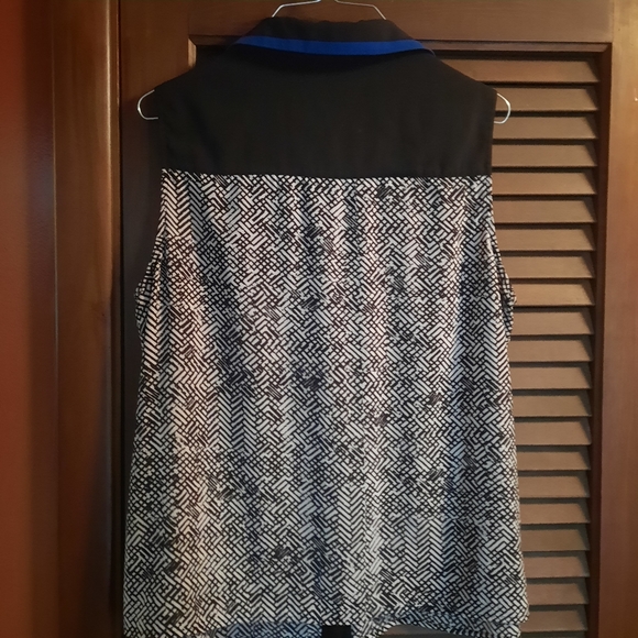 Top - Picture 2 of 2